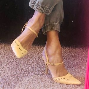 2K 90s Jimmy Choo heels laser cut nude 37.5, fits 7US, #SATC #Carrie